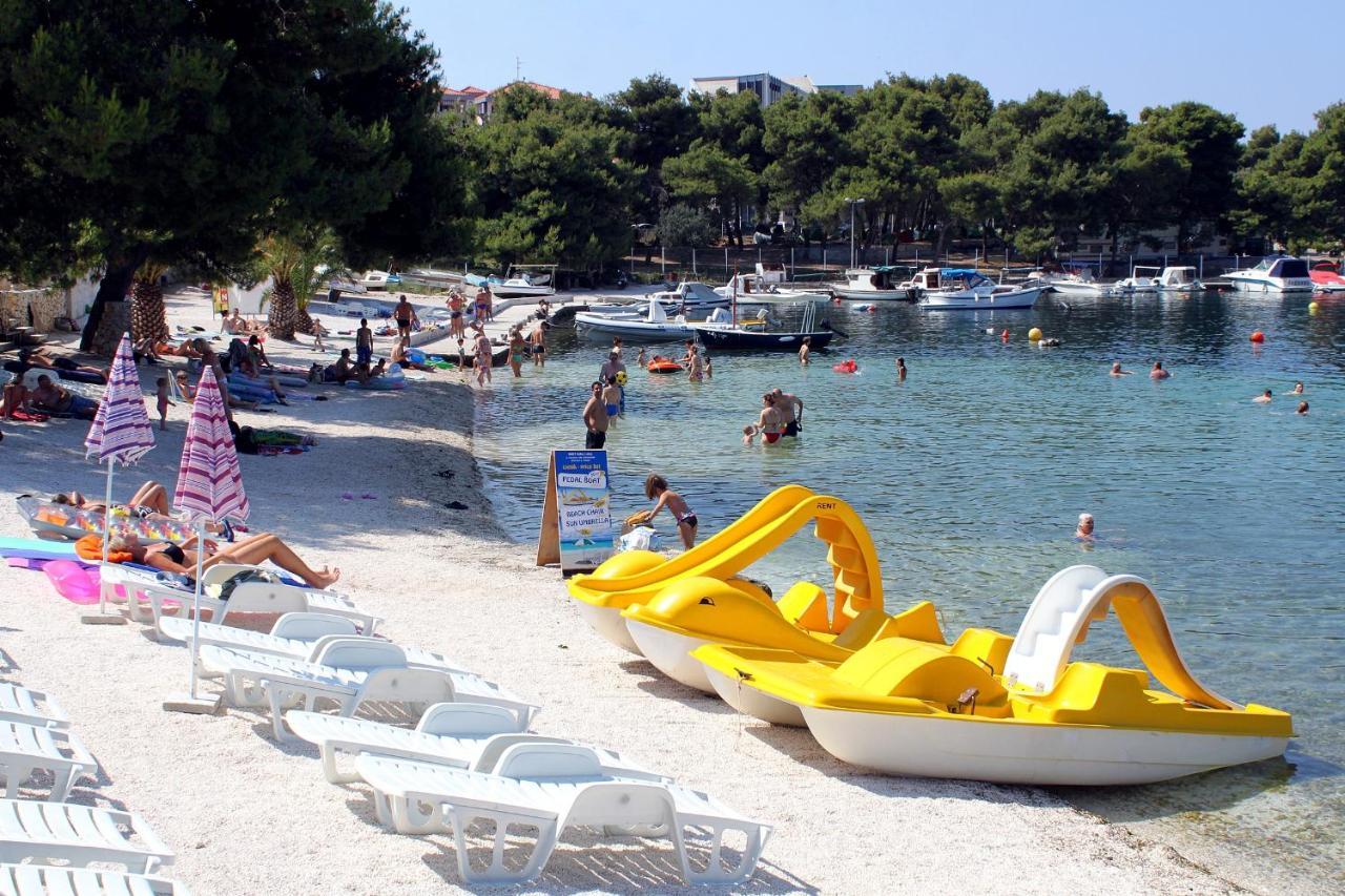 Family Friendly Apartments With A Swimming Pool Okrug Gornji, Ciovo - 16893 Trogir Exterior photo